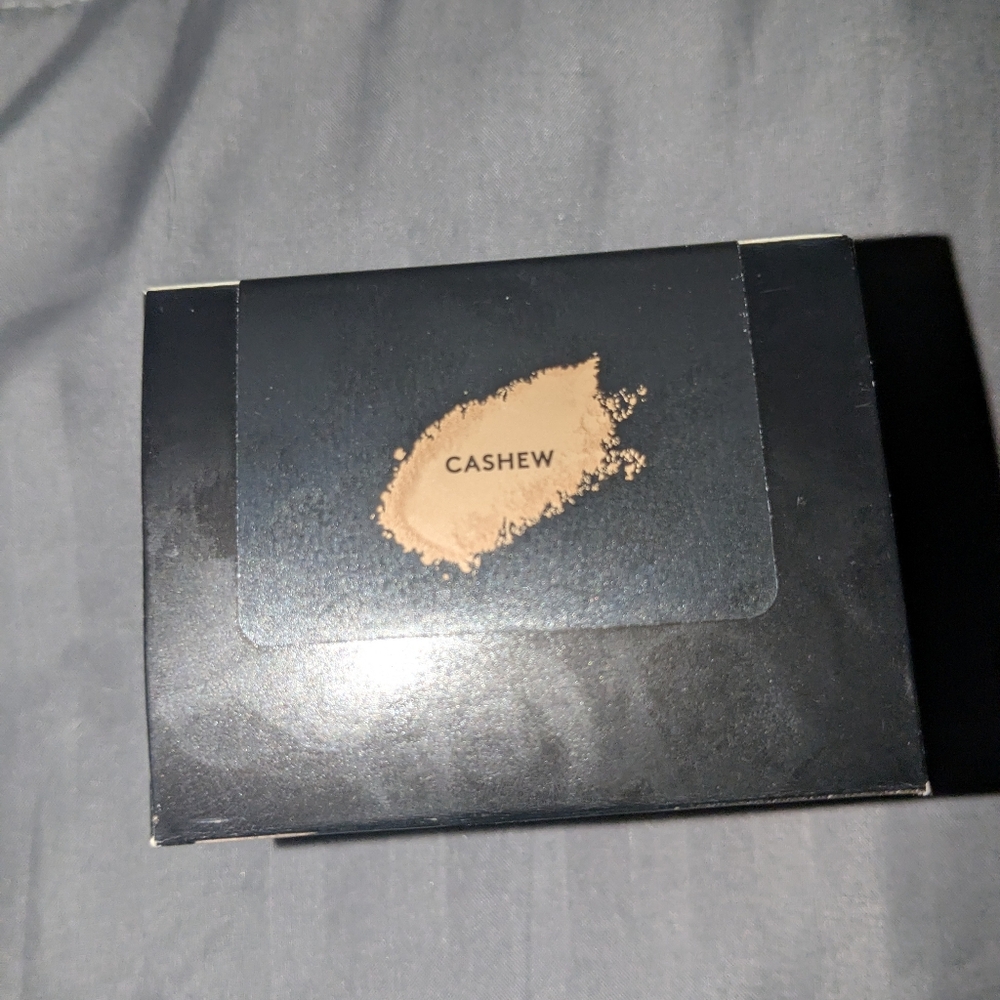 Fenty Beauty Pro Filt'r Setting Powder - Picture 2 of 5